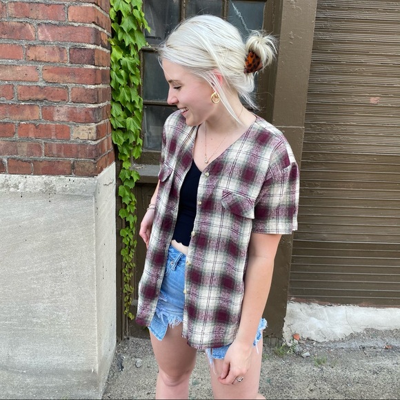 VINTAGE Silk Flannel Short Sleeve Button Up duster - Picture 2 of 6